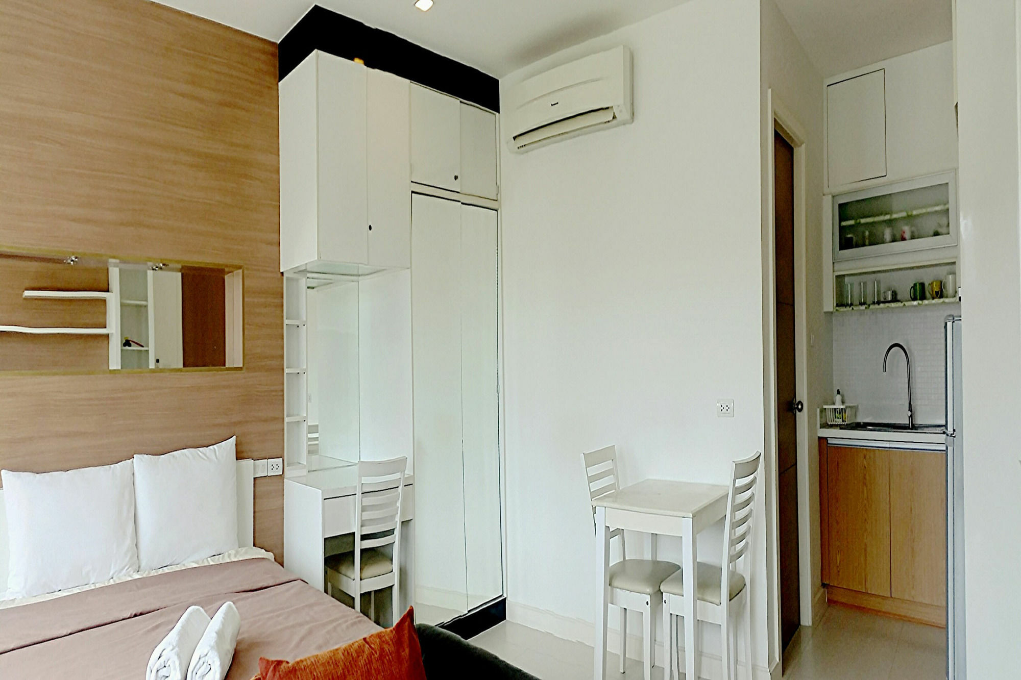 The Seacraze Hua-Hin By Montri C. Apartment HHQ Exterior photo